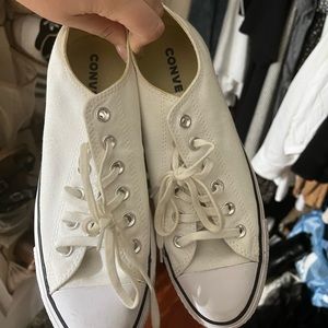 White Lowtop Platform Converse